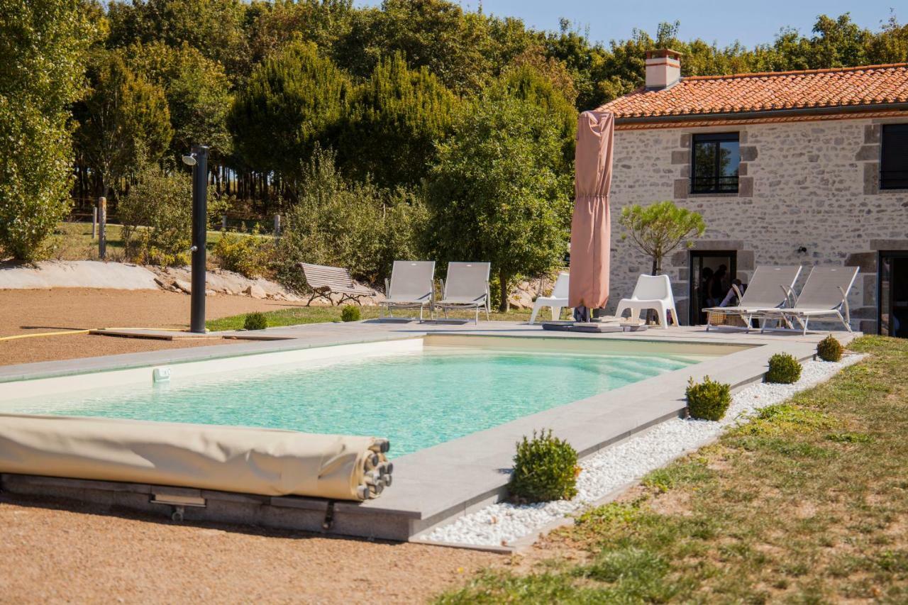 Vila La Remise 4 Etoiles Saint-Hilaire-de-Mortagne Exteriér fotografie
